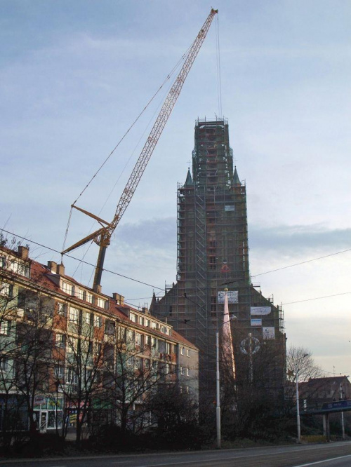 12.01.2008 rano, ostatnie zdjęcia katedry bez iglicy... #budownictwo #konstrukcje #wydarzenia #kościoły #SzczecińskaKatedra #Szczecin #Polska