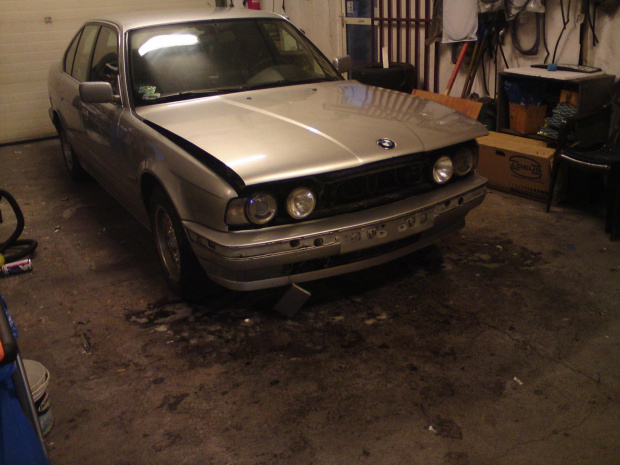 bmw 525 bez grilla