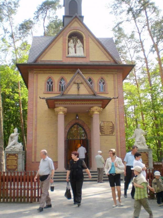 Kaplica Objawień wybudowana w 2000 r.