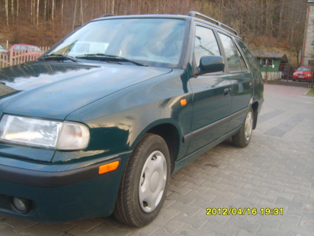 Skoda Felicia montaż obrysówek