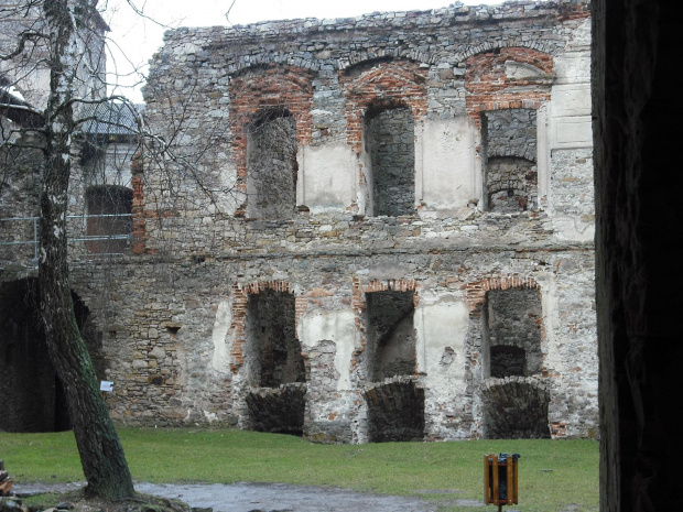 Ujazd,ruiny zamku