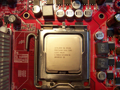 Procek Intel PDC E5200