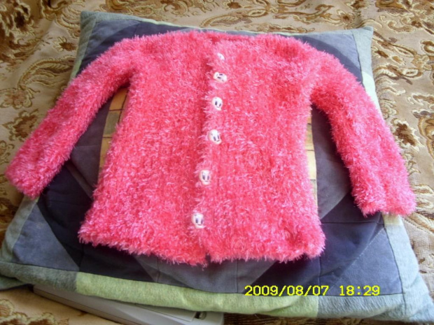 sweterek dla sasiadki Amelki :):)
