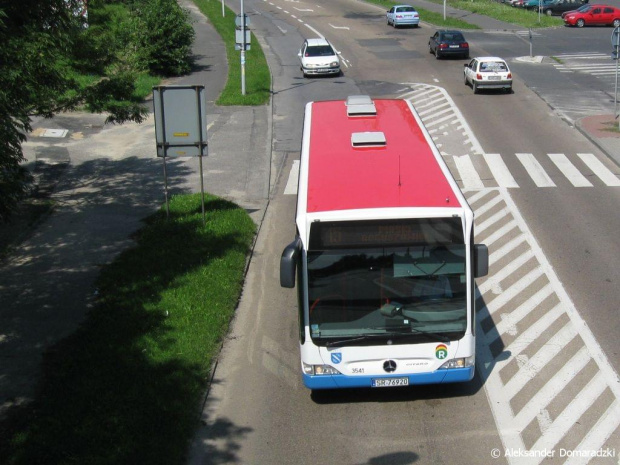 Mercedes O530 K #3541 (Transgór Rybnik) na linii 15 (ZTZ Rybnik), Rybnik, ul. Budowlanych.