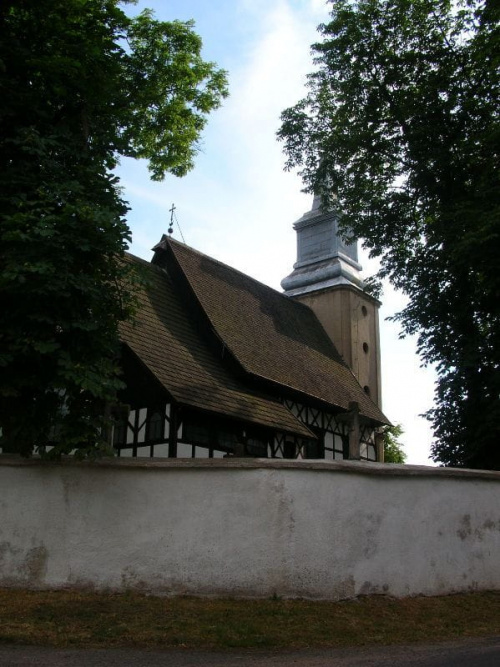 Oporowo (wielkopolskie) kościół