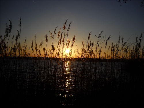 zachód słońca nad jeziorem #ZachódSłońcaNadJezioremMamry