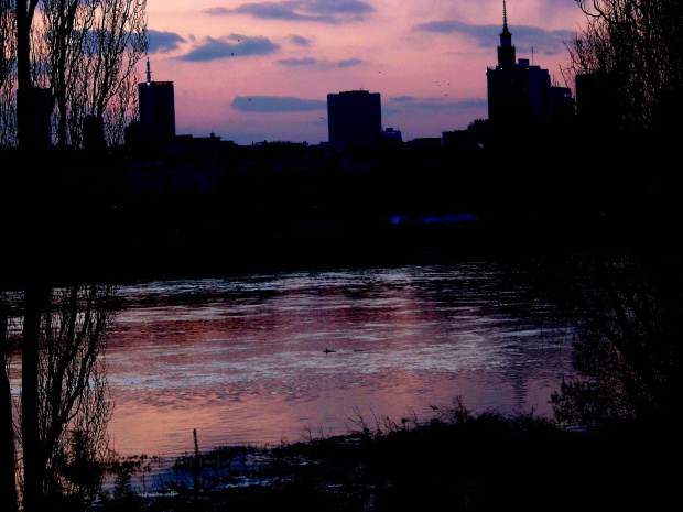 Wieczór nad Wisłą #Warszawa #SaskaKępa #wieczór #Wisła #zachód