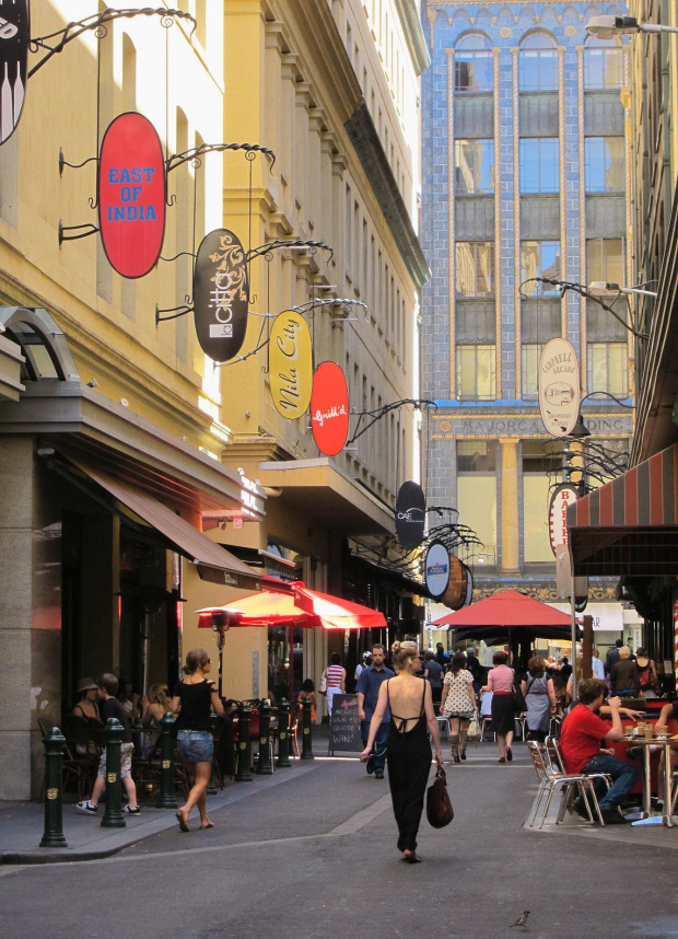 Urban lifestyle taken in Melbourne #Urban #Lifestyle #city #dining #shopping