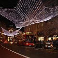 Dekoracje na ulicach Londynu:) #święta #światełka #Noc