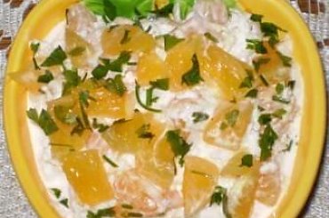 Surówka z białej rzodkwi i mandarynek. #surówki #rzodkiew #mandarynki #sos #jedzenie #gotowanie #kulinaria #PrzepisyKulinarne