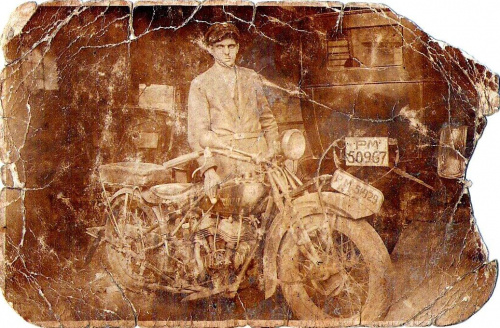 1929 rok (?). Motocykl Indian 101 Scout. #Motocykl #Indian