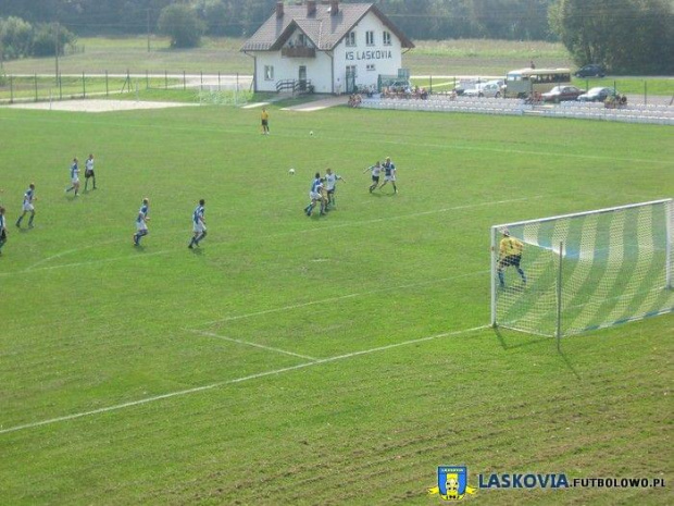 Stadion klubu KUKS Laskovia Laskowa. #stadion #laskowa #laskovia #PiłkaNożna