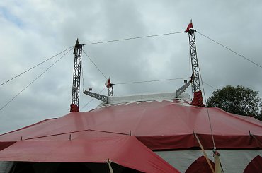 Cyrk Safari-2010. Zapraszamy na www.portalcyrkowy.ubf.pl #cyrk #safari #sezon #clown #rzeszów #występycyrkowe #kmc #portal #cyrkowy #portalcyrkowy #cyrksafari #arena