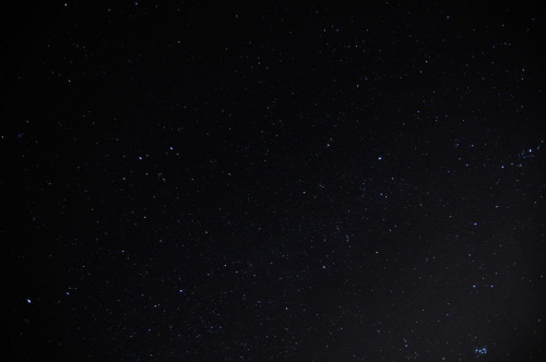 Nocne niebo, w prawym dolnym rogu są plejady #niebo #krajobraz #nikon #gwiazdy #tamron #passiv #airking