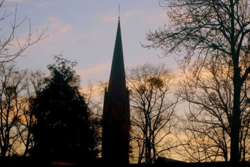 Wieża kościoła o zachodzie słońca.. ;]
