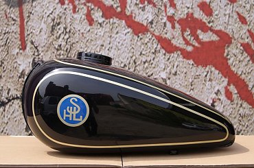 Studio aerografu - www.maaks.pl - artystyczne malowanie aerografem. #aerograf #aerografia #airbrush #junak #MalowanieMotocykli #shl #Sokół125 #legnica #MalowanieAerografem #StudioAerografuLegnica #ZabytkoweMotocykle