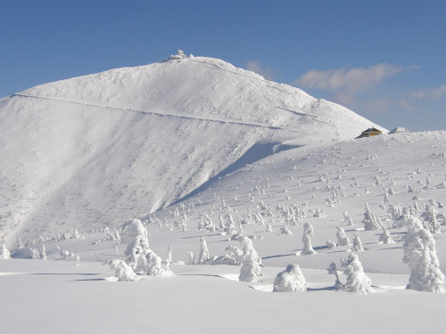 Widoczek od strony Kopy #śnieżka #katastrofa #talerze #zima #krajobraz #góry #karkonosze #DomŚląski