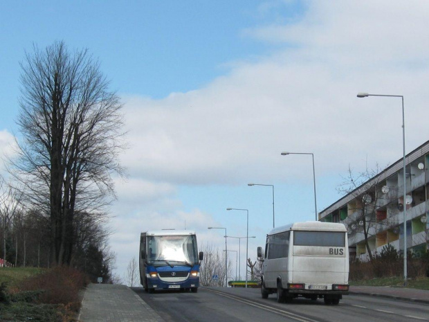 Jelcz Vero #27 (Kłosok Żory) na linii 124 (MZK Jastrzębie Zdrój), Jastrzębie Zdrój, ul. Cieszyńska