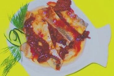 Śledź z suszonymi pomidorami
Przepisy do zdjęć zawartych w albumie można odszukać na forum GarKulinar .
Tu jest link
http://garkulinar.jun.pl/index.php
Zapraszam. #ryby #śledzie #olej #SuszonePomidory #przekąski #jedzenie #gotowanie