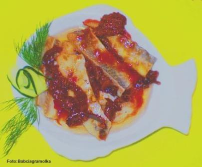 Śledź z suszonymi pomidorami
Przepisy do zdjęć zawartych w albumie można odszukać na forum GarKulinar .
Tu jest link
http://garkulinar.jun.pl/index.php
Zapraszam. #ryby #śledzie #olej #SuszonePomidory #przekąski #jedzenie #gotowanie