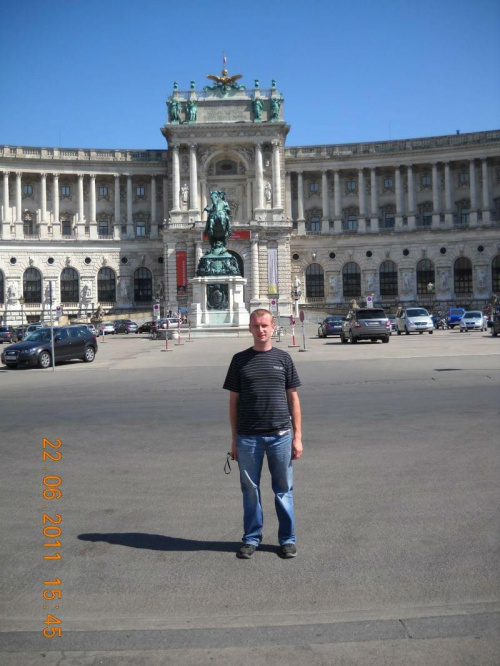 Wiedeń. Przed pałacem cesarzy